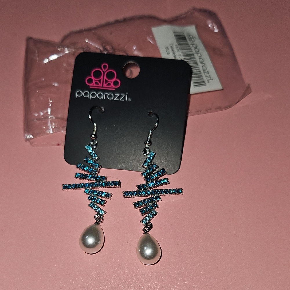 Paparazzi Teal and Silver Zigzag Earrings